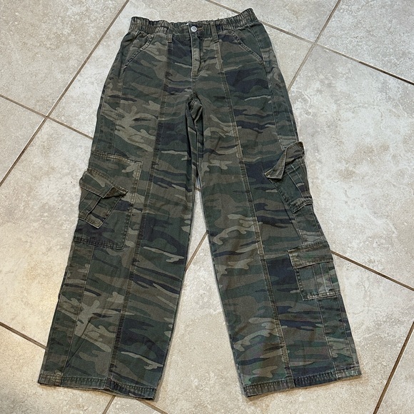Angel Kiss Wide Leg Elastic Waist Camo Cargo Pants 28 Y2K - Picture 1 of 8